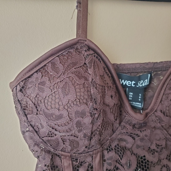 NWT Lace Floral Padded Bralette Bustier Style Crop Top - Picture 10 of 13